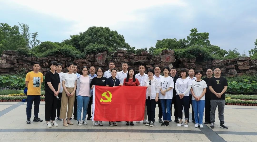 1672211070139102.jpg 1672211070139102.jpg